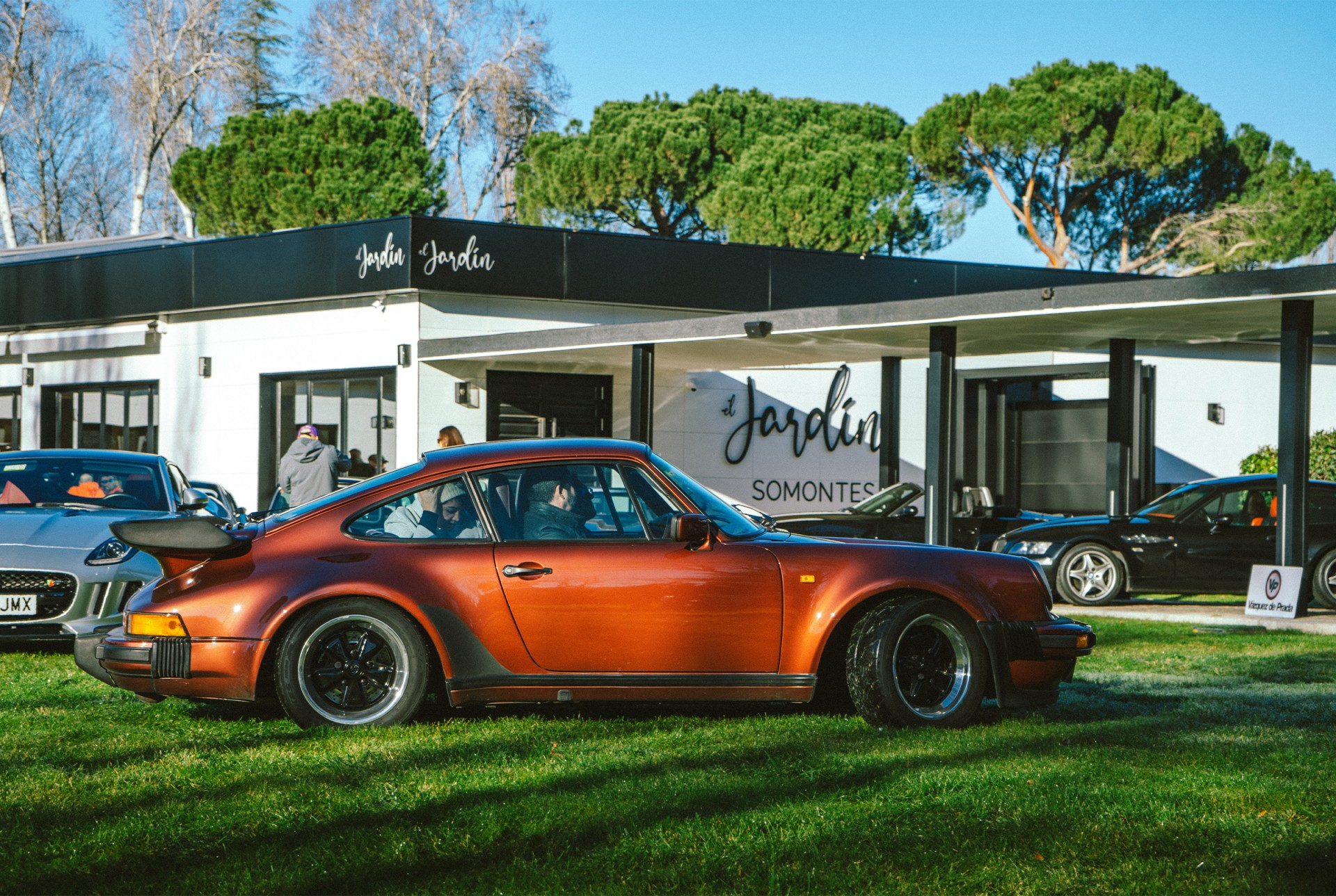 Breakfast & Cars